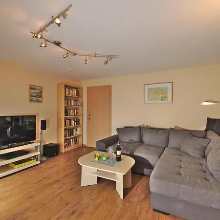 Doberaner Straße 15 04 *